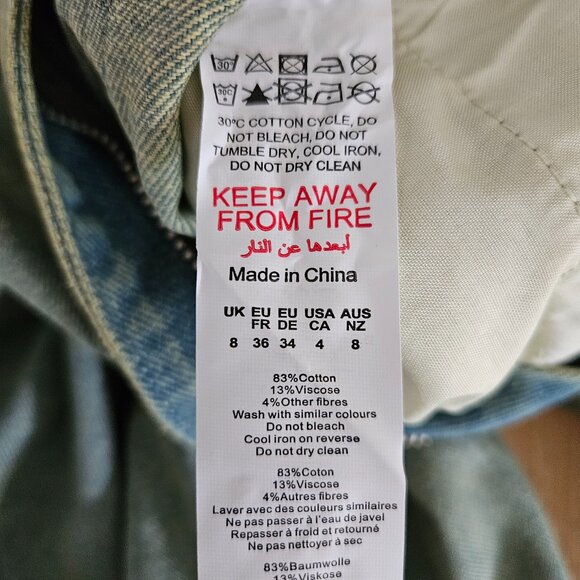 PrettyLittleThing PLT Petite Vintage Wash Denim Cut Out Waist Jumpsuit -US 4 NWT - Picture 8 of 10